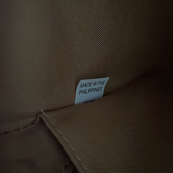 New, authentic britten large zip pouch - Picture 11 of 12